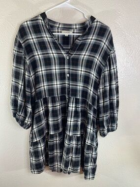 Max Studio Black White Plaid Top with Red Accents